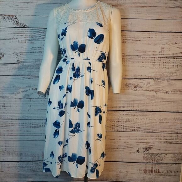 Stork amp Babe Floral Print Lace Neckline Sleeveless Dress - Picture 5 of 15
